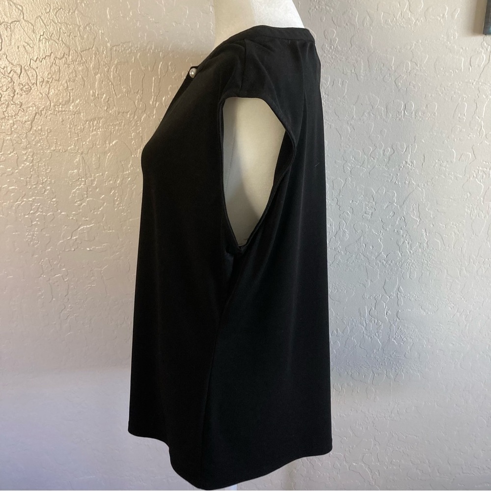 Carmen Marc Valvo Black V-Neck Sleeveless Top with Faux Pearl Accents Size L - Picture 2 of 7
